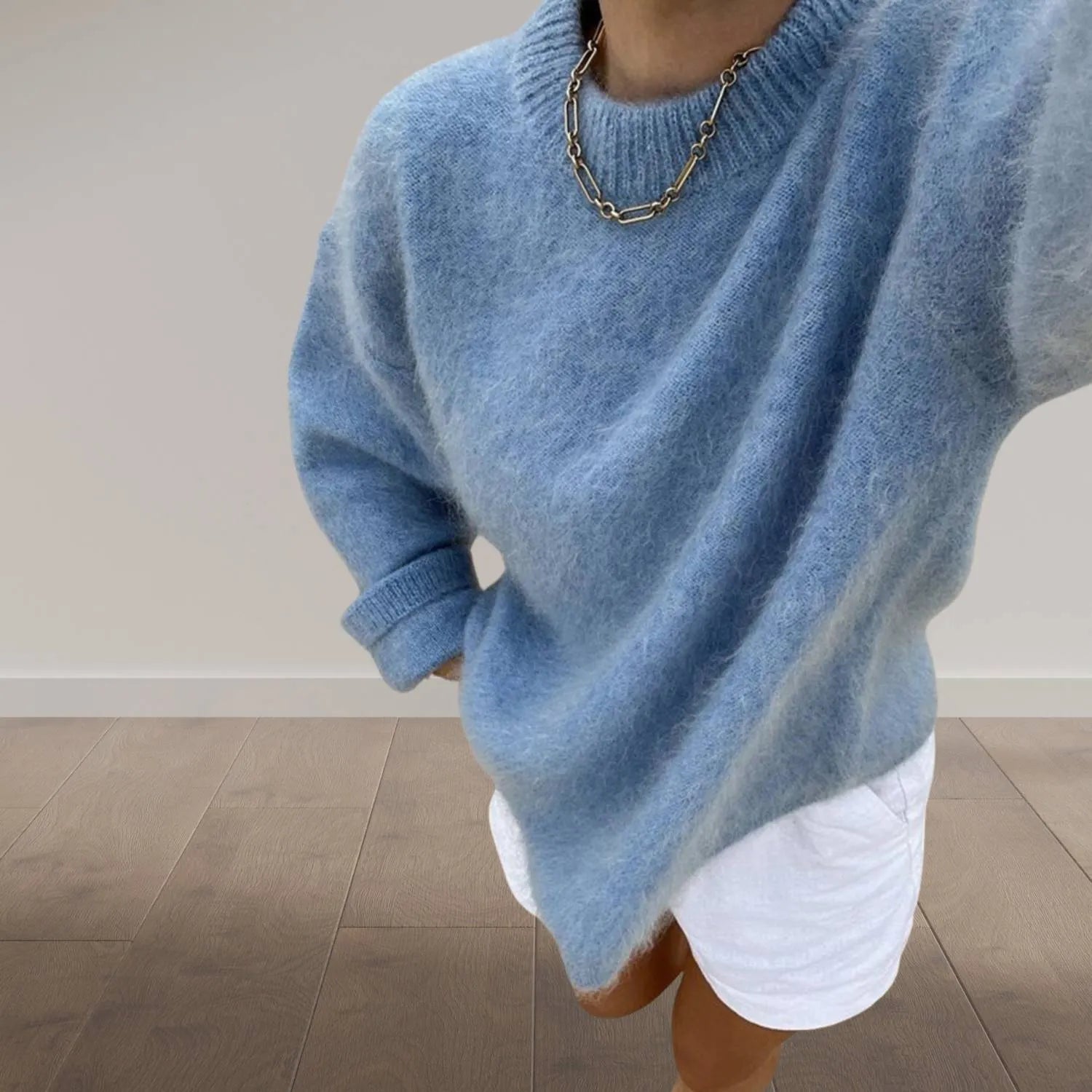 Warm and Snug Oversized Wool Jumper for Women with Round Neck | Carina-Blue