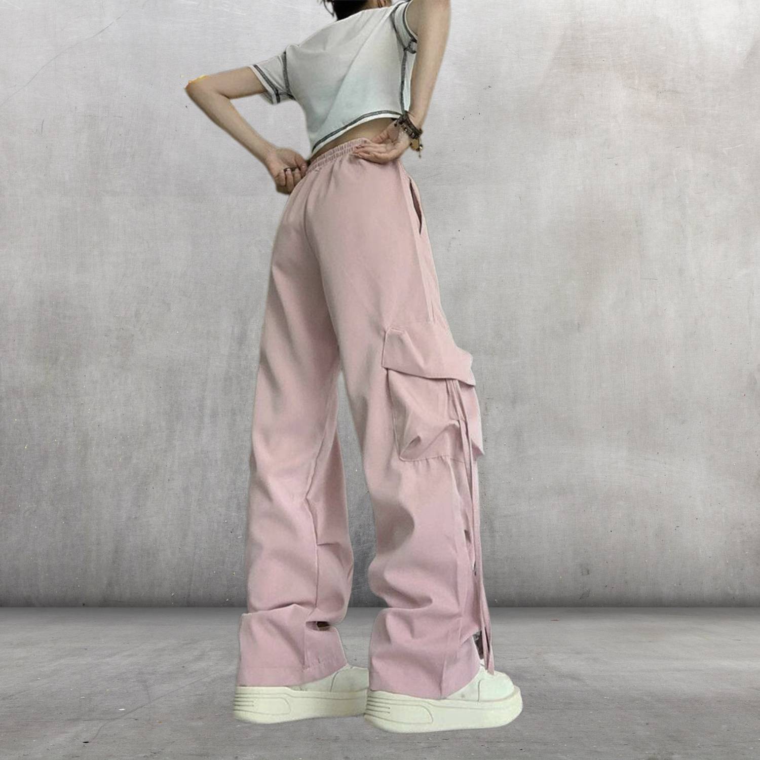 Baggy Y2K Cargo Trousers for Women with Adjustable Drawstring Waist | Blanca-Lanuvo