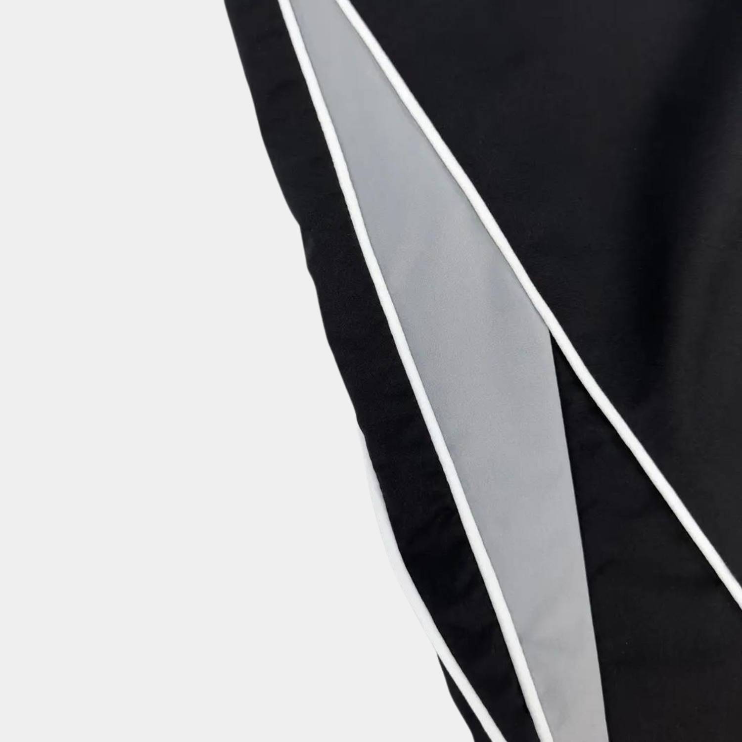Comfortable Vintage Tracksuit Bottoms with Elastic Waist-Lanuvo