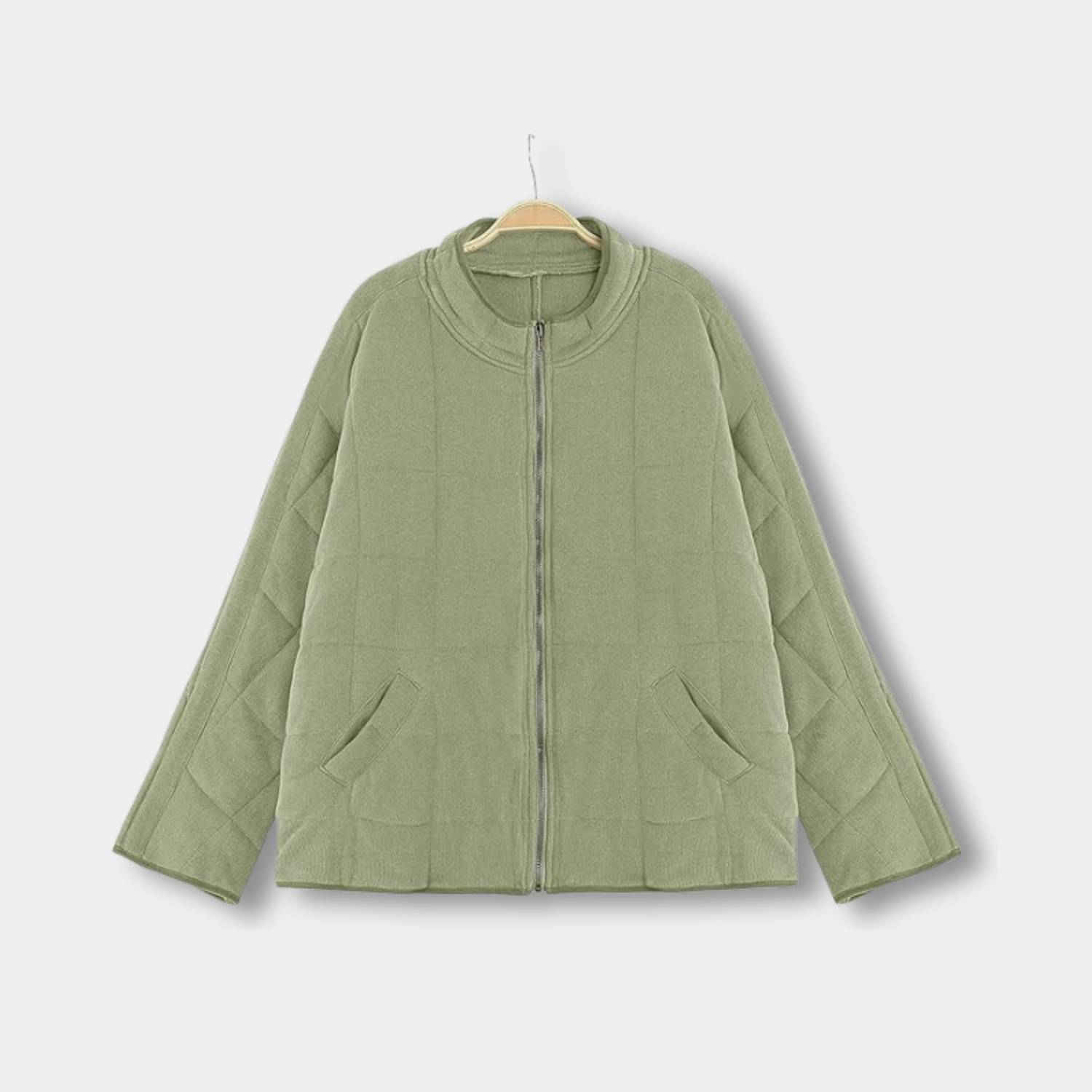Cozy Oversized Quilted Jacket for Women with Zip-up Design | Chantal-Lanuvo