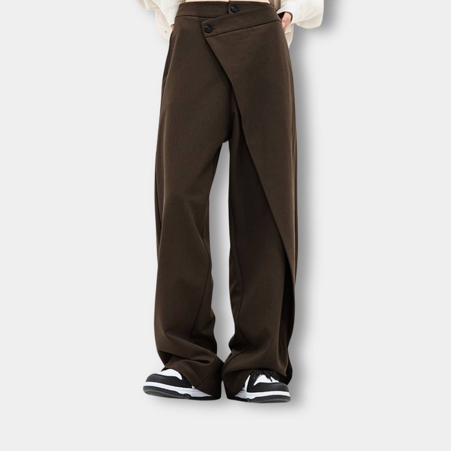 Innovative Baggy Trousers for Women with Asymmetric Closure | Khaleesi-Lanuvo