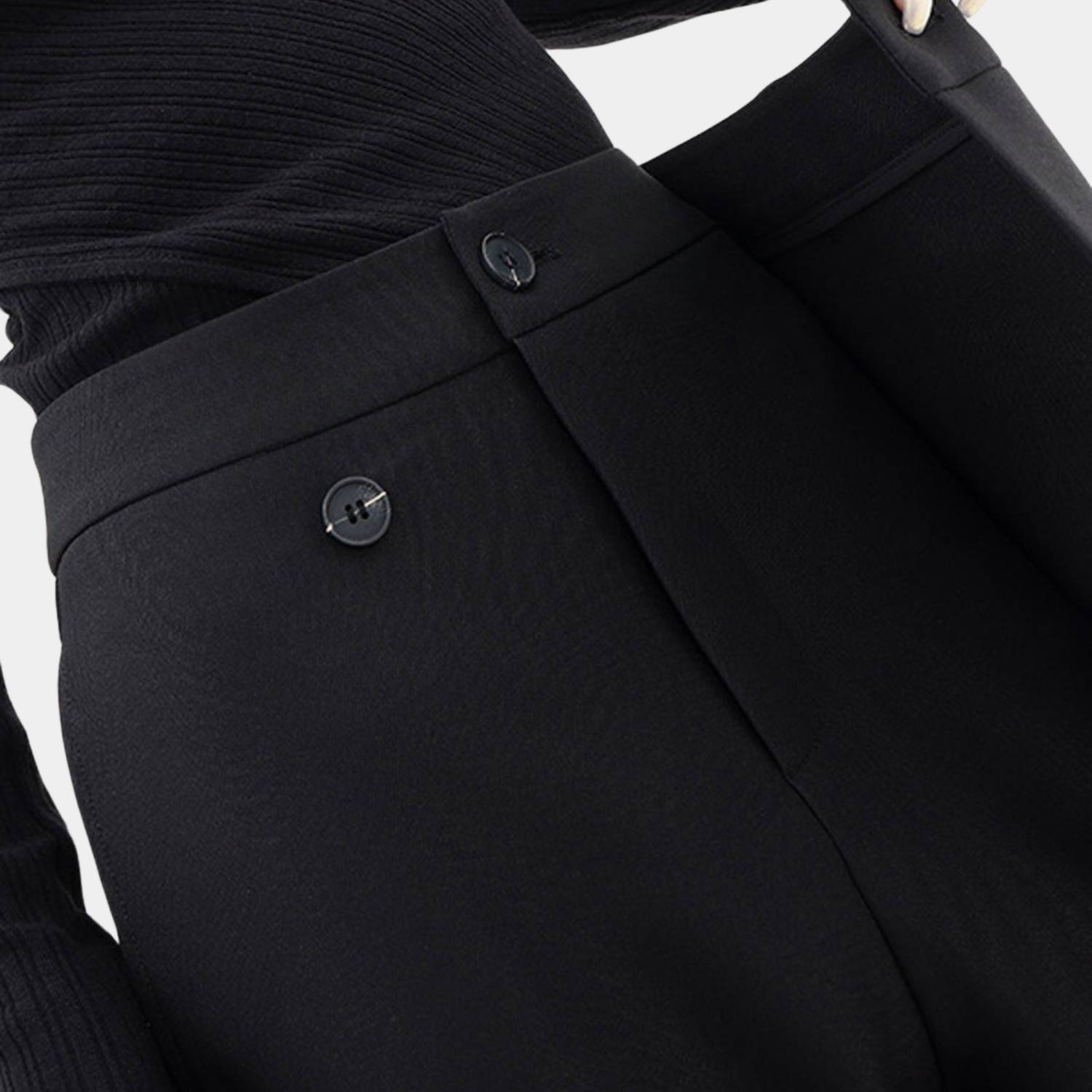 Innovative Baggy Trousers for Women with Asymmetric Closure | Khaleesi-Lanuvo
