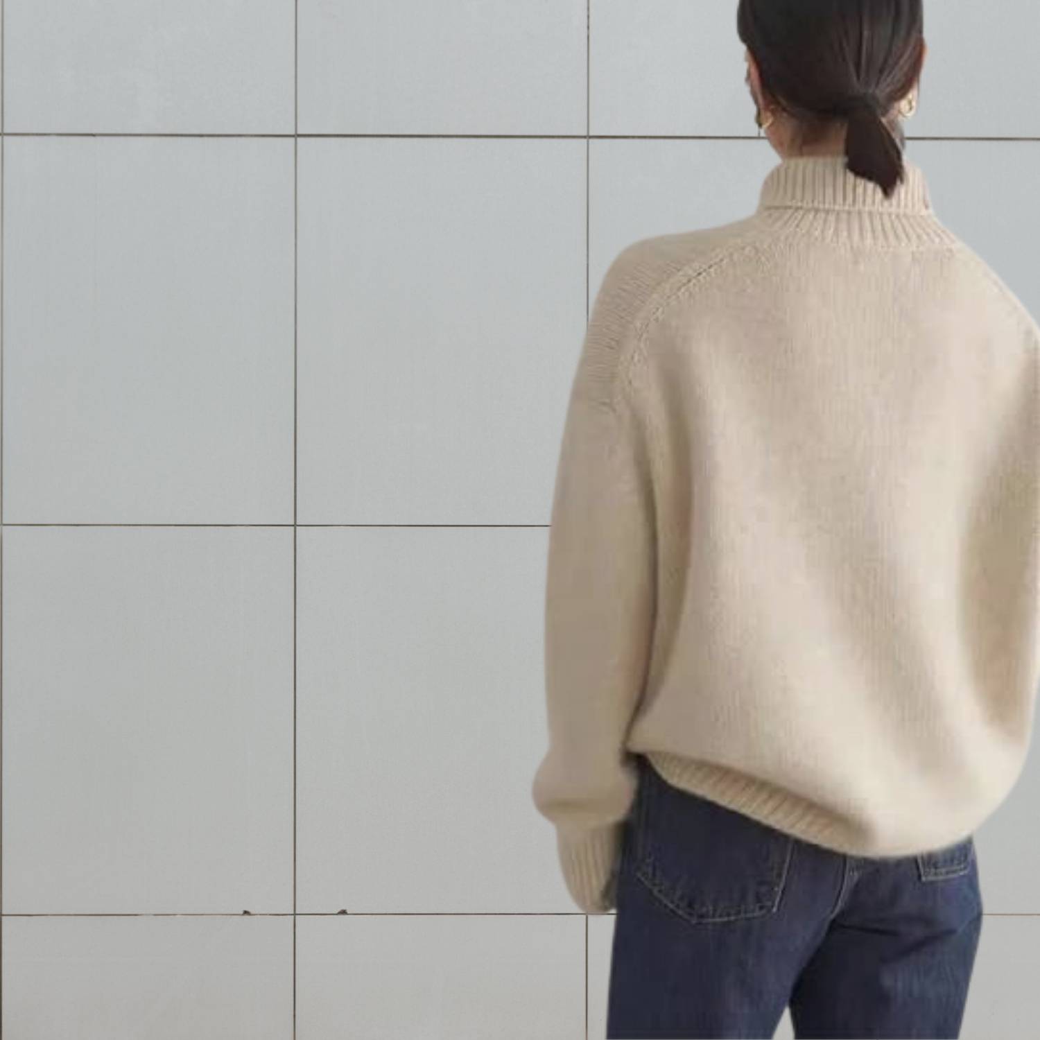 Warm Turtleneck Sweater for Women with Loose Fit | Benita-Lanuvo