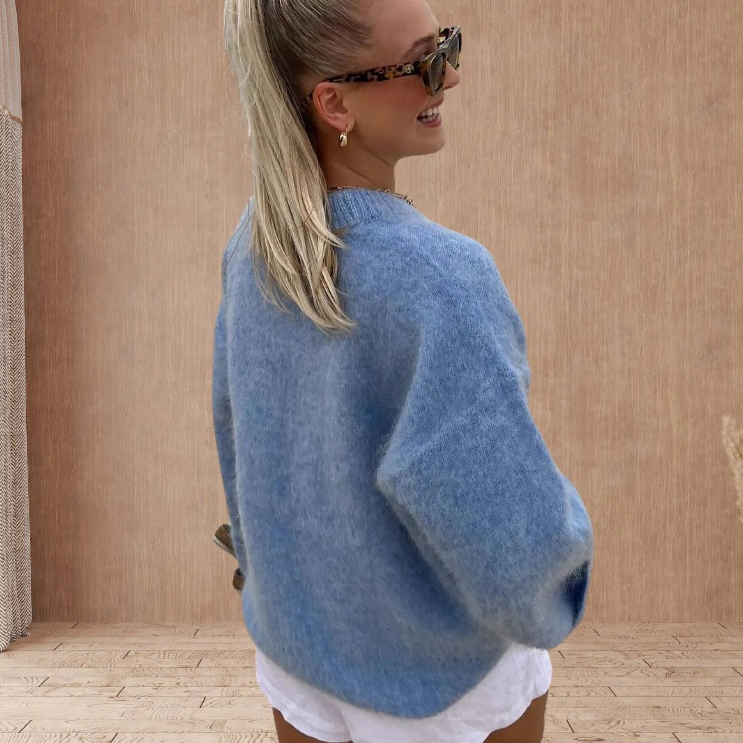 Warm and Snug Oversized Wool Jumper for Women with Round Neck | Carina-Blue