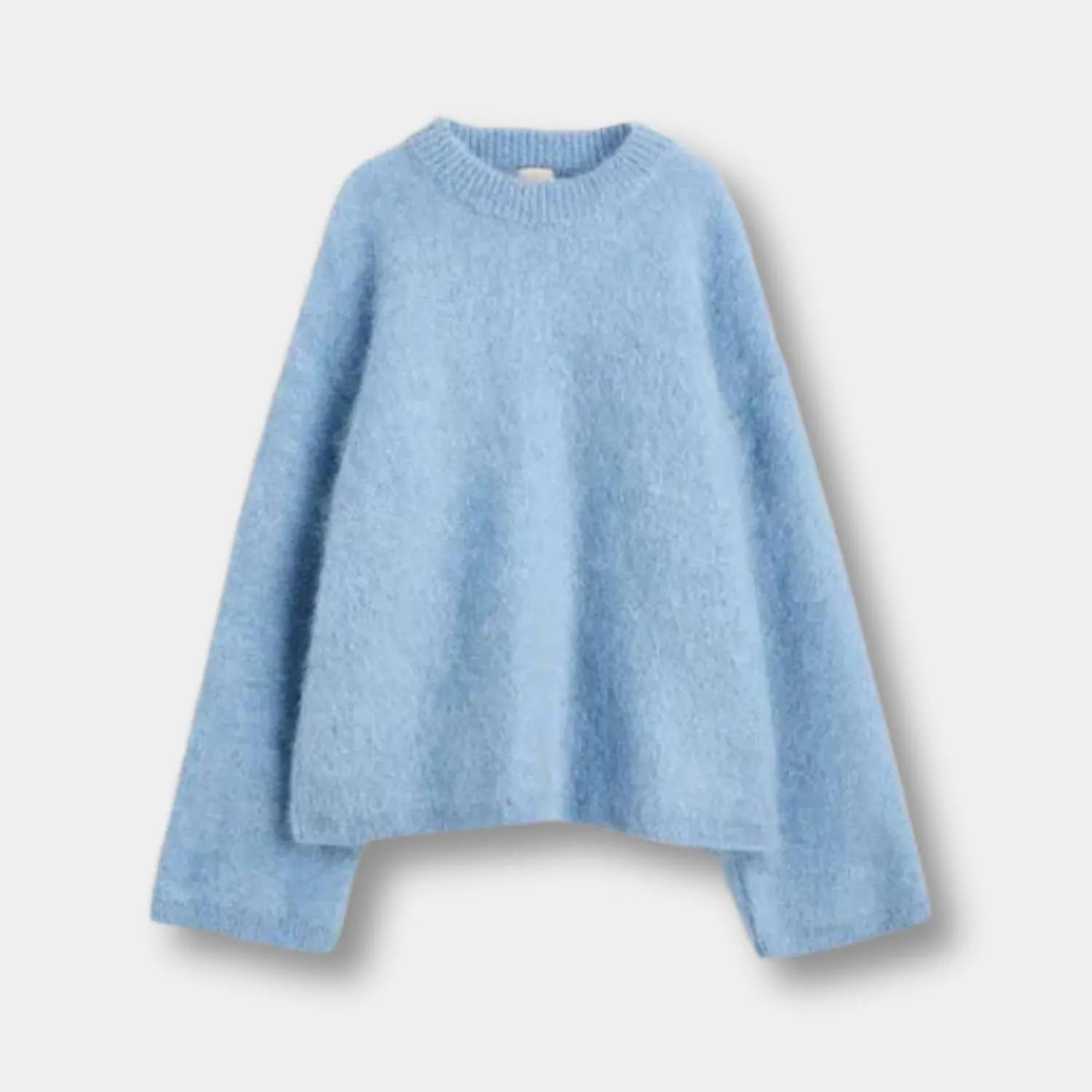 Warm and Snug Oversized Wool Jumper for Women with Round Neck | Carina-Blue