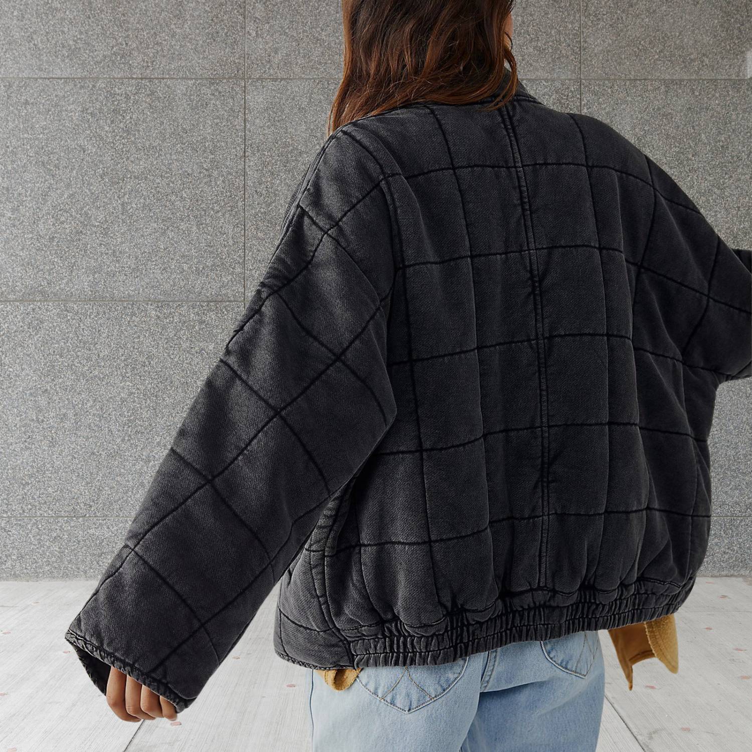 Cozy Oversized Quilted Jacket for Women with Zip-up Design | Chantal-Lanuvo
