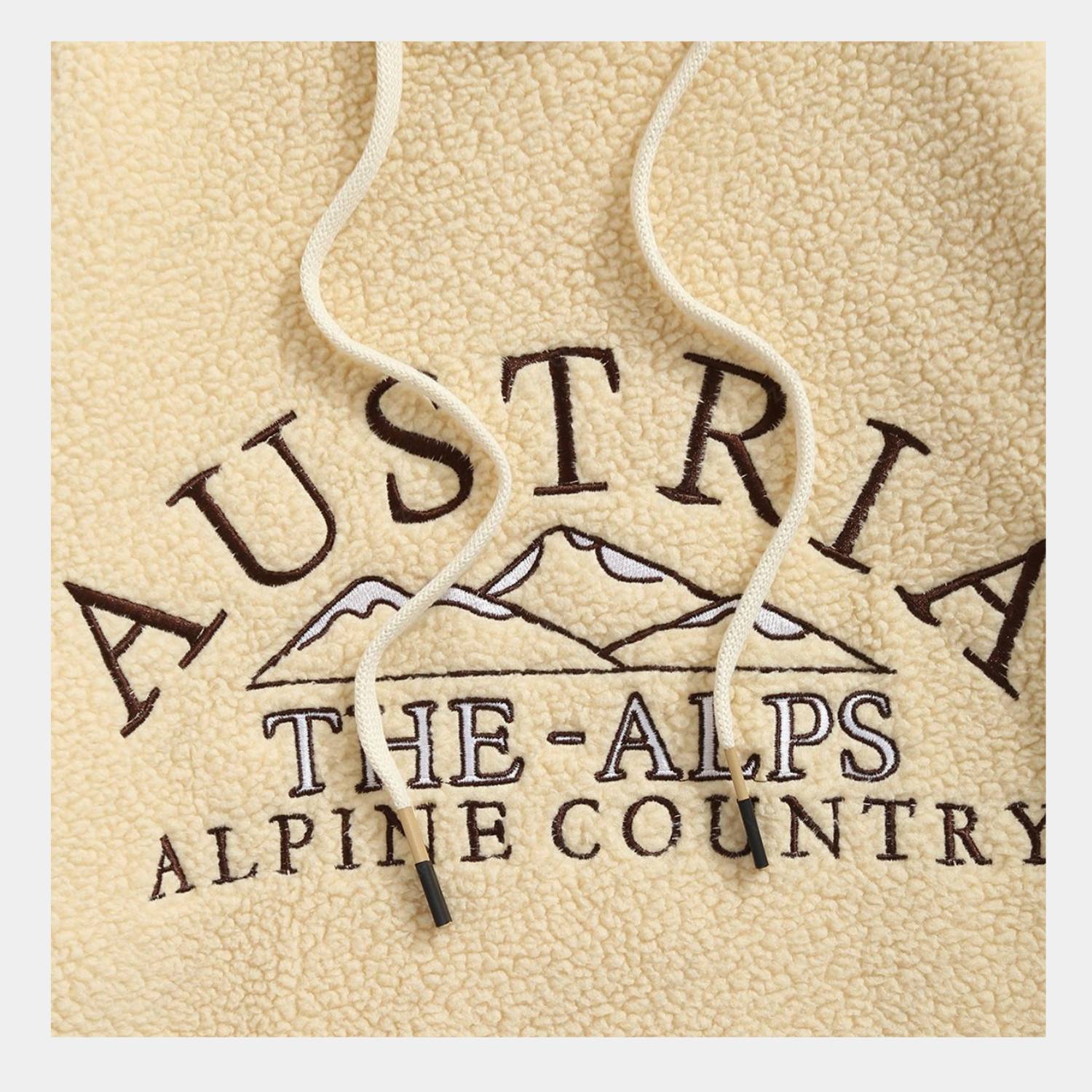 Cozy Vintage Austria Fleece Hoodie for Unisex with Retro Embroidery-Lanuvo