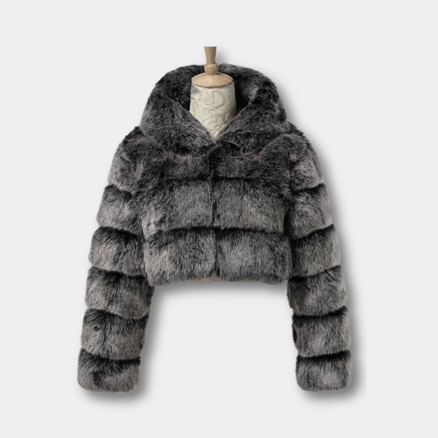 Soft Cropped Faux Fur Jacket for Women with Full Zip | Doreen-Lanuvo